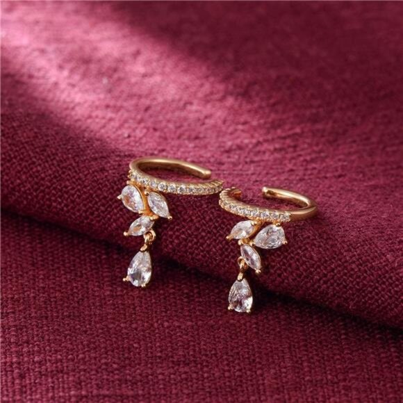 Gold Ear Cuff Earring 18K Gold Plated Non Pierced Ear Cartilage Clip on - Picture 4 of 7